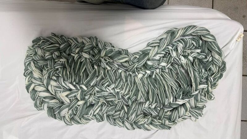 【藝創展廳】115/4/16-21本系碩專班鄧雨青創作個展「萬縷繁複」(另開新視窗/jpg檔)圖片